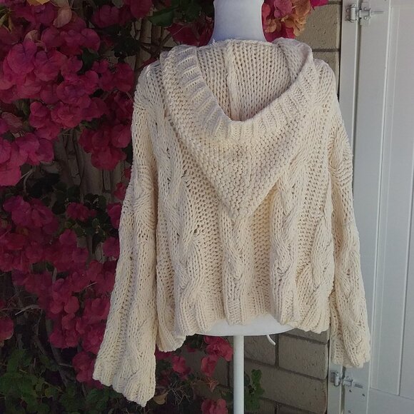 Hyfve Sweater Over-Sized Bulky V-Neck Cable Sweater Textured Hoodie Cream Small - Picture 6 of 7
